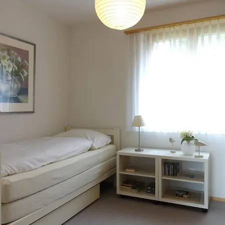 Haus Carschun 아파트 필름