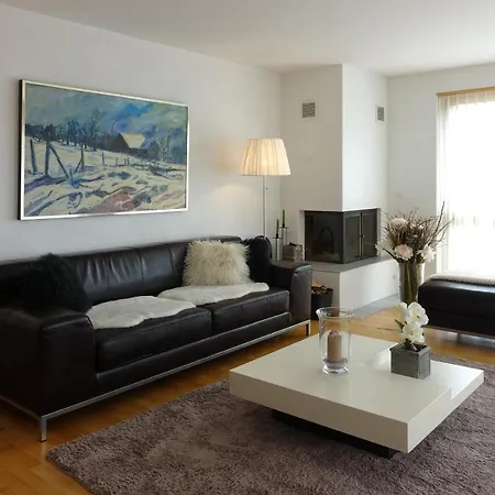 Haus Carschun Lägenhet Flims